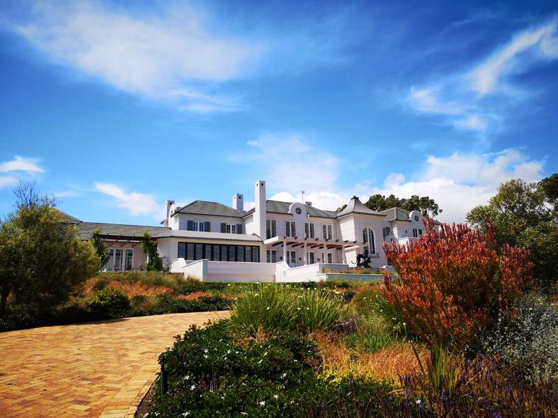 5 Bedroom Property for Sale in Sir Lowrys Pass Village Western Cape